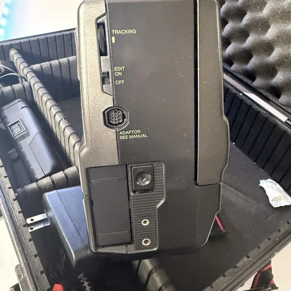 Panasonic OmniMovie VHS PV-320D Handheld Camcorder with Case & accessories